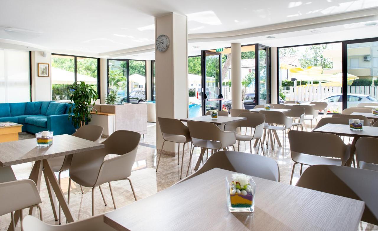 Hotel Caravel B&B ميسانو ادرياتيكو المظهر الخارجي الصورة