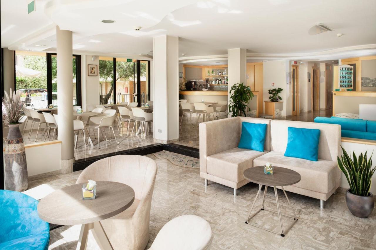 Hotel Caravel B&B ميسانو ادرياتيكو المظهر الخارجي الصورة