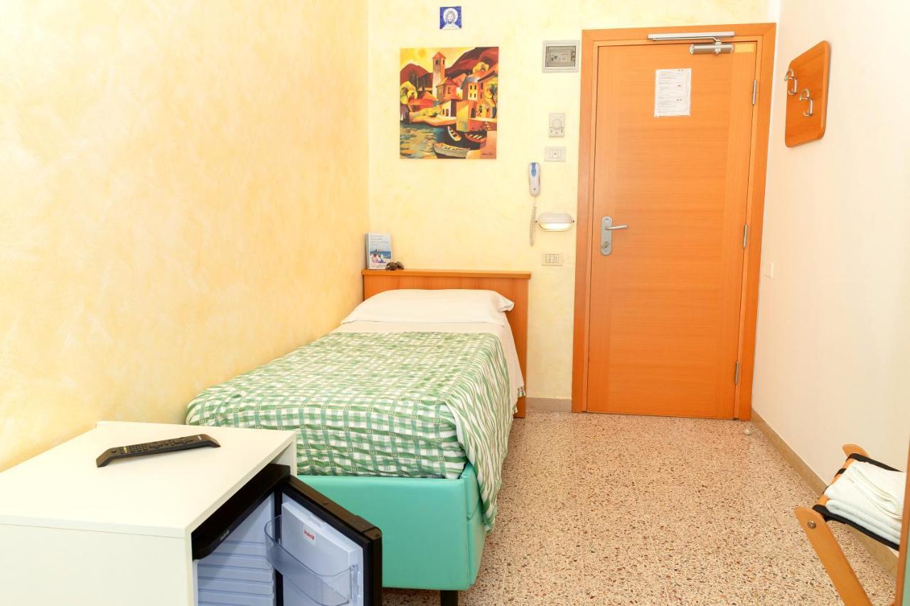 Hotel Caravel B&B ميسانو ادرياتيكو المظهر الخارجي الصورة