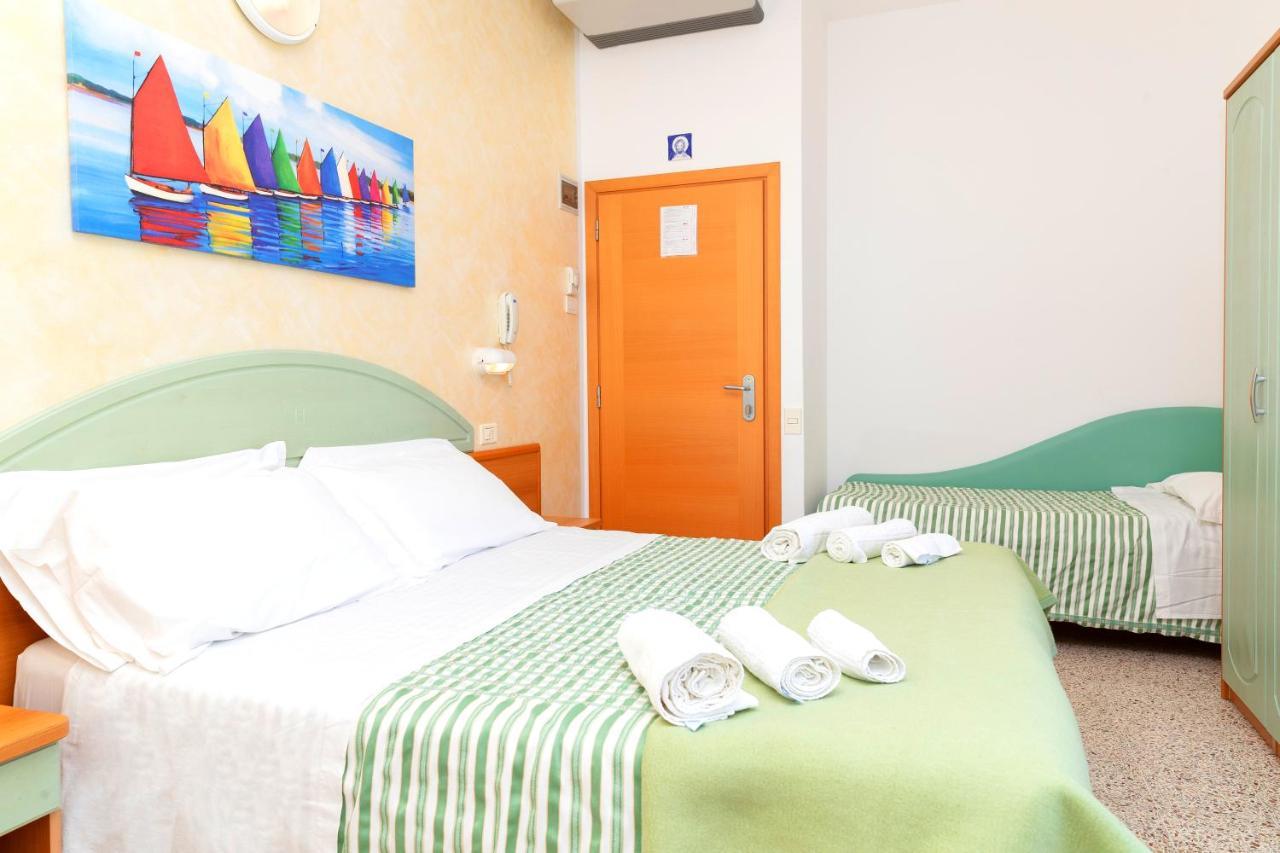 Hotel Caravel B&B ميسانو ادرياتيكو المظهر الخارجي الصورة