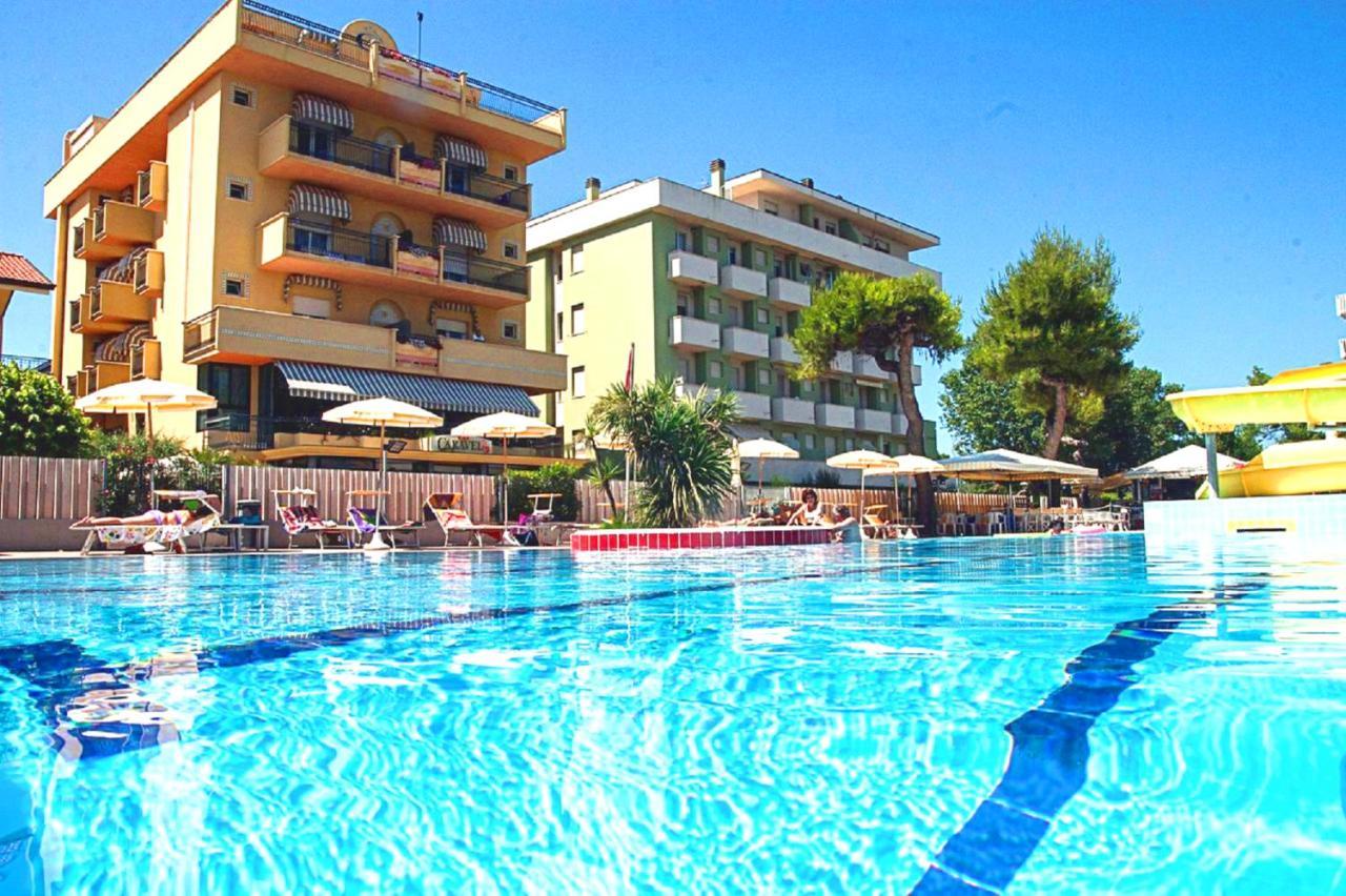 Hotel Caravel B&B ميسانو ادرياتيكو المظهر الخارجي الصورة