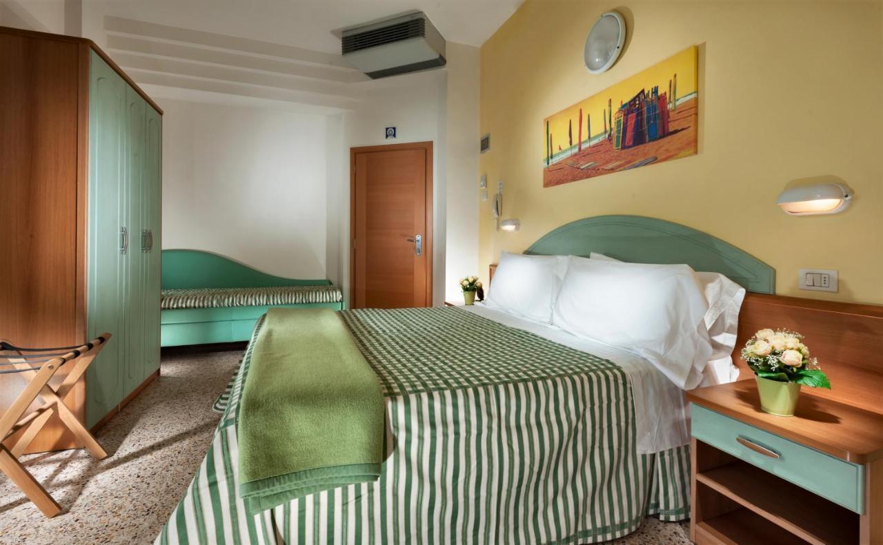 Hotel Caravel B&B ميسانو ادرياتيكو المظهر الخارجي الصورة
